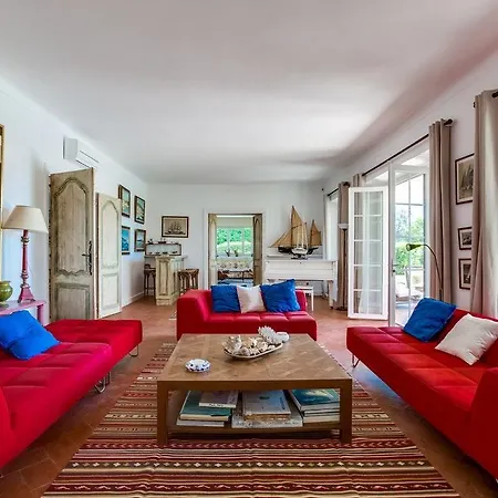 Boulevard Des Collines Apartment